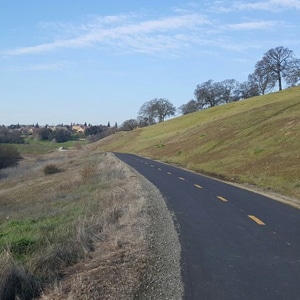 Top 5 Family Bike Trails in Sacramento | HamaxUSA